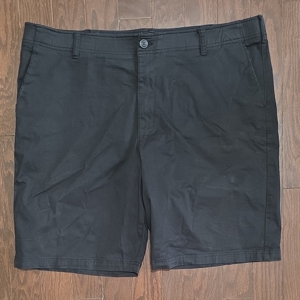 Lee Men's Classic Black Flat Front Shorts